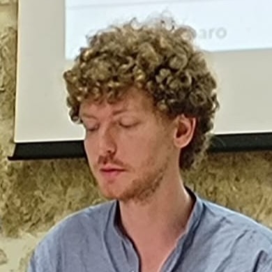 prof_pic.jpg